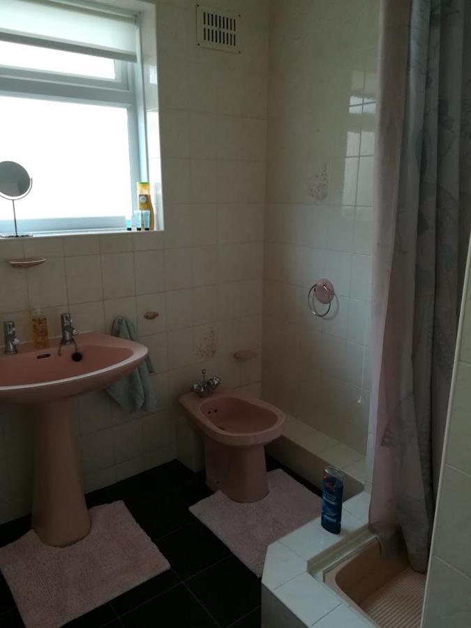 ברטון און סי Pine Lodge מראה חיצוני תמונה